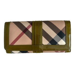 Burberry nova check and green patent leather long wallet authentic with COA
